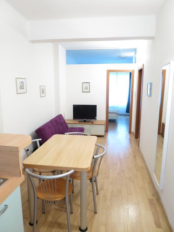 Fewo Suedtirol - Apartments بولزانو الغرفة الصورة